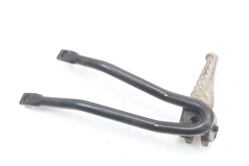 photo de SOPORTE ESTRIBERA TRASERA DERECHA APRILIA RS 50 (2006 - 2010) - Primer plano técnico