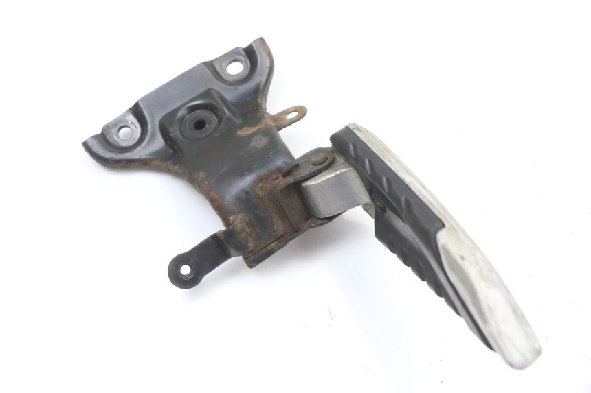 photo de SOPORTE ESTRIBERA TRASERA DERECHA HONDA SH ABS 125 (2012 - 2017) - Zoom estado de uso