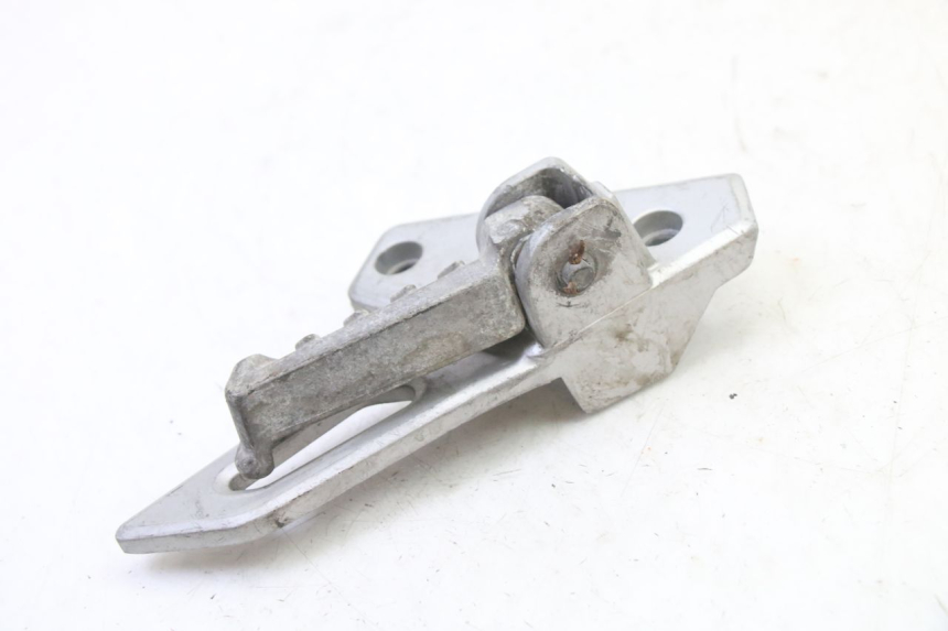 photo de PLATINA APOYA PIE TRASERO DERECHO PEUGEOT SPEEDFIGHT 3 AIR 50 (2009 - 2015) - Primer plano técnico