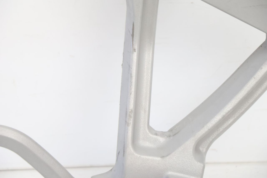 photo de SOPORTE ESTRIBERA TRASERA DERECHA CAN-AM SPYDER RS 1000 (2008 - 2012) - Detalle de la pieza