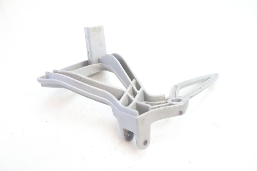 photo de SOPORTE ESTRIBERA TRASERA DERECHA CAN-AM SPYDER RS 1000 (2008 - 2012) - Primer plano técnico