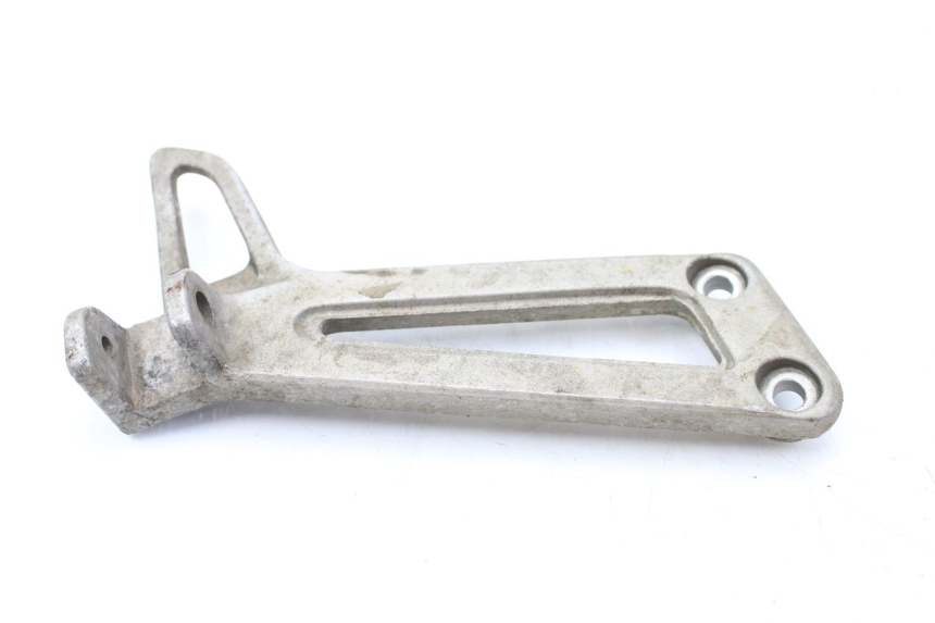 photo de PLATINA APOYA PIE TRASERO DERECHO YAMAHA TDR DELTABOX 125 (1997 - 2003) - Vista principal