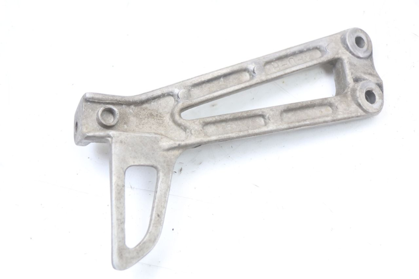 photo de PLATINA APOYA PIE TRASERO DERECHO YAMAHA TDR DELTABOX 125 (1997 - 2003) - Zoom estado de uso