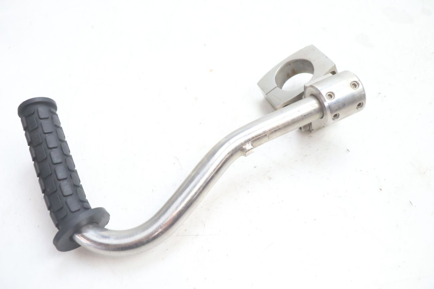 photo de SOPORTE ESTRIBERA TRASERA DERECHA BOOM TRIKE FUN 500 (2004 - 2010) - Primer plano técnico