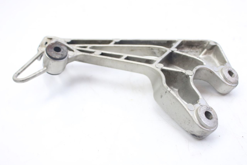 photo de PLATINA APOYA PIE TRASERO DERECHO HONDA VFR FI RC46 800 (1998 - 2001) - Detalle de la pieza