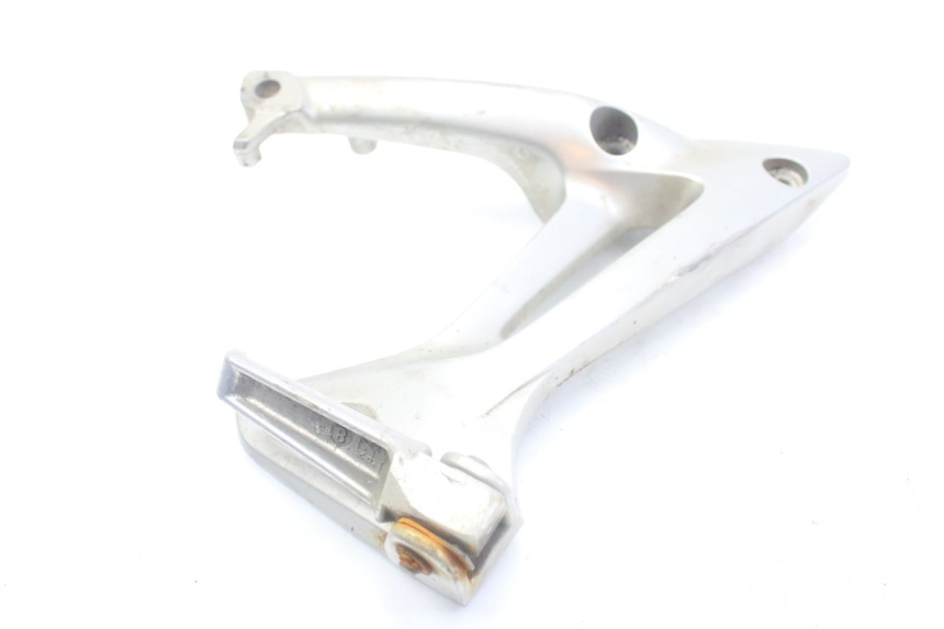 photo de PLATINA APOYA PIE TRASERO DERECHO HONDA VFR VTEC RC46 800 (2002 - 2013) - Detalle de la pieza