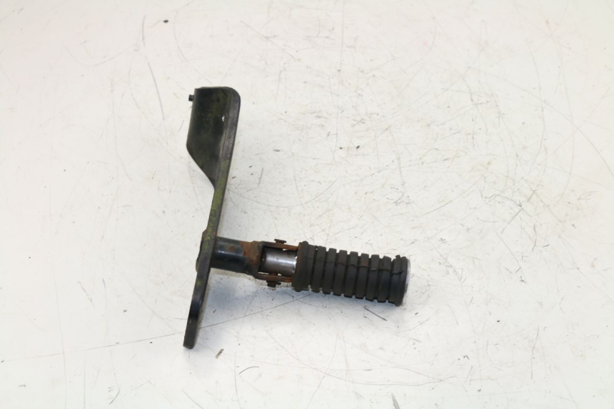 photo de SOPORTE ESTRIBERA TRASERA DERECHA YAMAHA VIRAGO 125 (1996 - 2003) - Detalle de la pieza