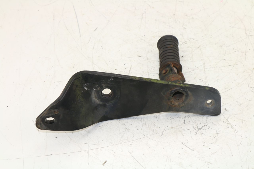 photo de SOPORTE ESTRIBERA TRASERA DERECHA YAMAHA VIRAGO 125 (1996 - 2003) - Zoom estado de uso