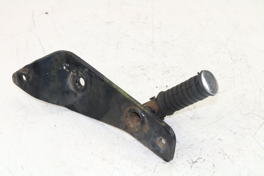 photo de SOPORTE ESTRIBERA TRASERA DERECHA YAMAHA VIRAGO 125 (1996 - 2003) - Estado de la superficie y material