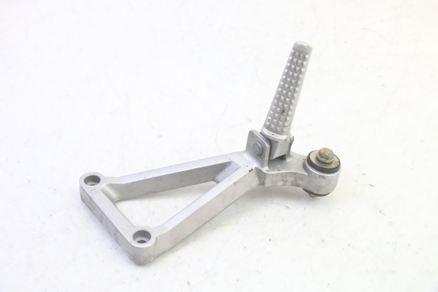 photo de PLATINA APOYA PIE TRASERO DERECHO DAELIM VJ ROADWIN FI 125 (2008 - 2017) - Zoom estado de uso