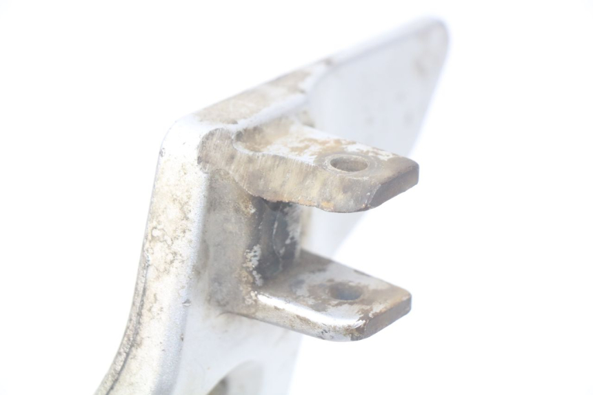 photo de PLATINA APOYA PIE TRASERO DERECHO SUZUKI XF FREEWIND 650 (1997 - 2003) - Detalle de la pieza