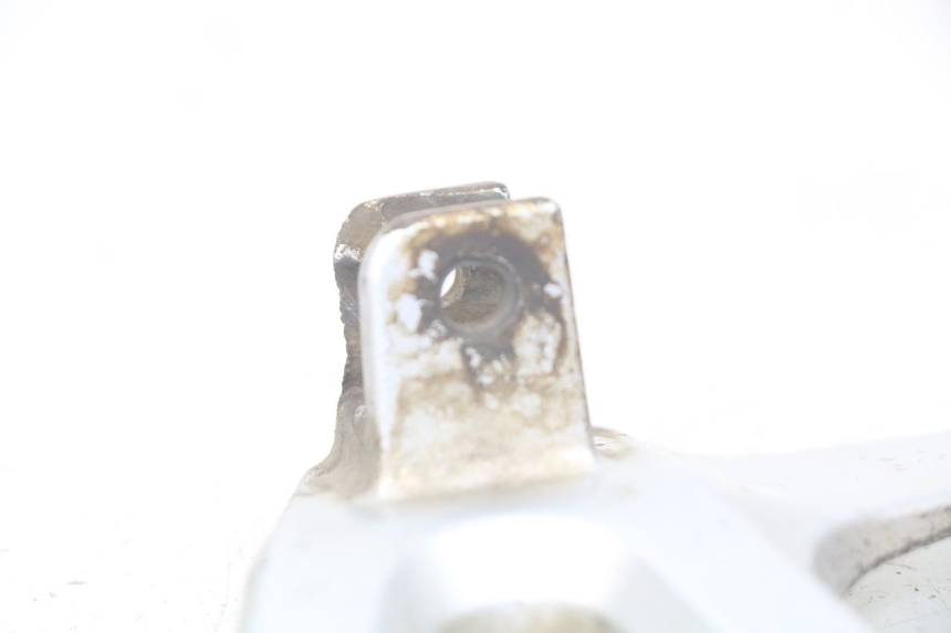 photo de PLATINA APOYA PIE TRASERO DERECHO SUZUKI XF FREEWIND 650 (1997 - 2003) - Vista general del producto