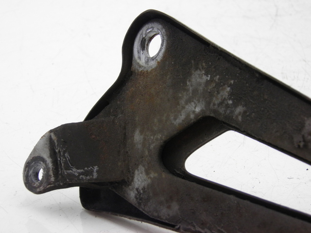 photo de SOPORTE ESTRIBERA TRASERA DERECHA YAMAHA YBR 125 (2004 - 2006) - Zoom estado de uso