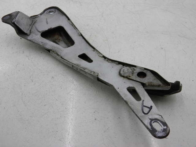 photo de SOPORTE ESTRIBERA TRASERA DERECHA YAMAHA YBR CUSTOM 125 (2008 - 2010) - Vista general del producto