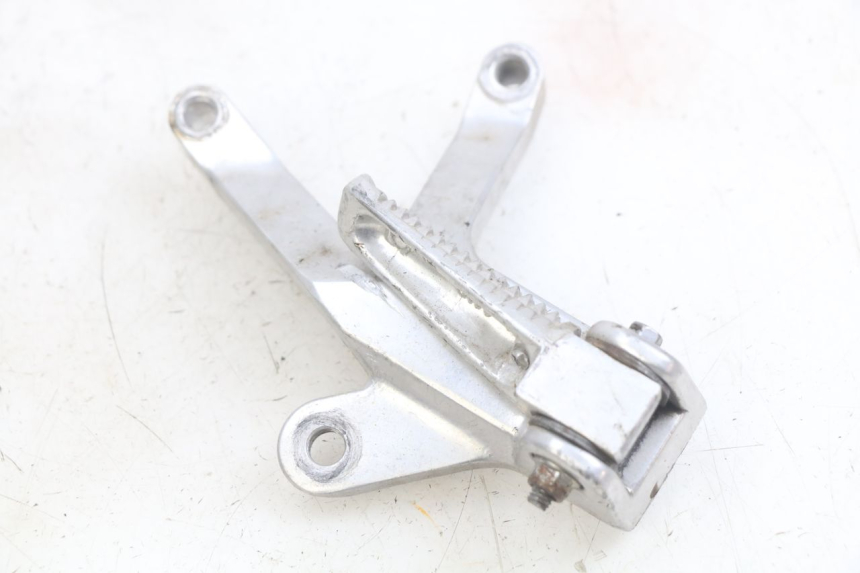 photo de PLACA DE APOYO DEL PIE TRASERO DERECHO YAMAHA YZF R THUNDERCAT 600 (1996 - 2003) - Otra perspectiva