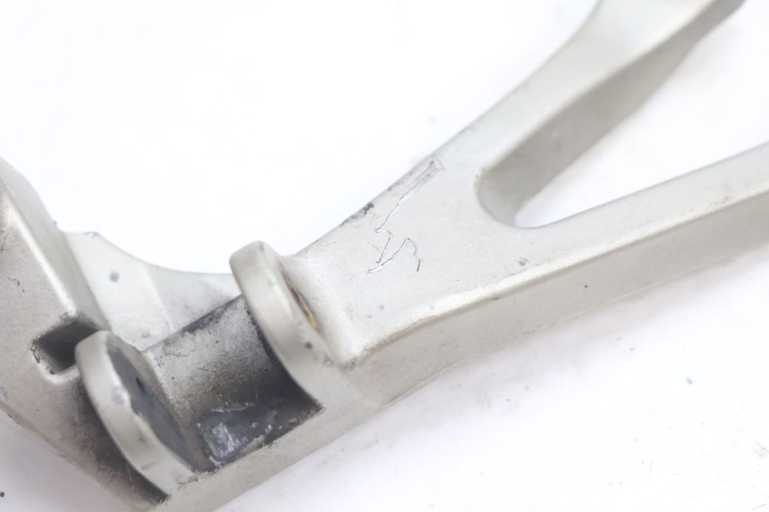 photo de SOPORTE ESTRIBERA TRASERA DERECHA KAWASAKI ZX-6R ZX6R 600 (2000 - 2002) - Zoom estado de uso