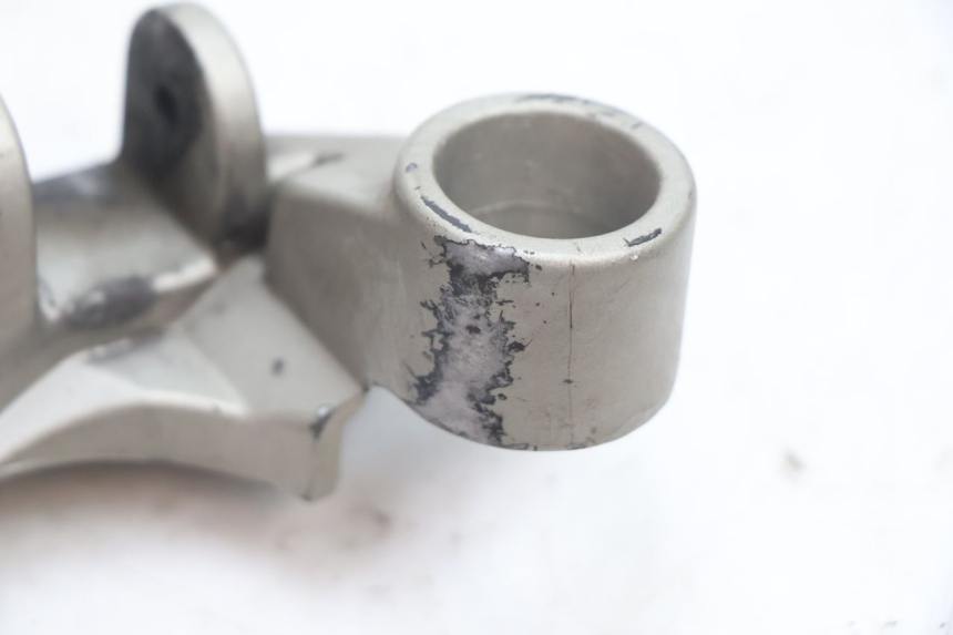 photo de SOPORTE ESTRIBERA TRASERA DERECHA KAWASAKI ZX-6R ZX6R 600 (2000 - 2002) - Vista general del producto