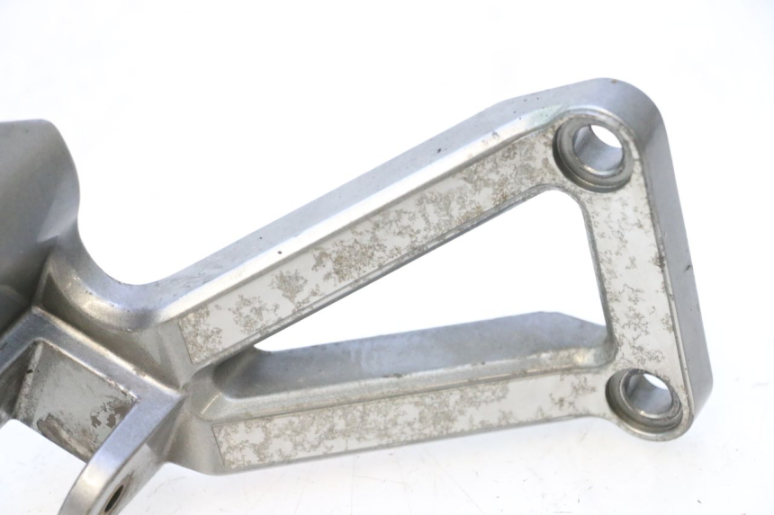 photo de PLACA DE APOYO DEL PIE TRASERO DERECHO KAWASAKI ZX-6R ZX6R 600 (1995 - 1997) - Detalle de la pieza