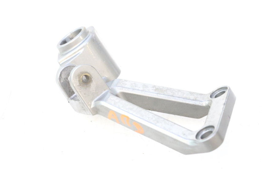 photo de PLACA DE APOYO DEL PIE TRASERO DERECHO KAWASAKI ZX-6R ZX6R 600 (1995 - 1997) - Vista general del producto