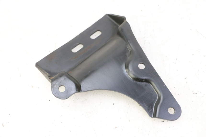 photo de SOPORTE ESTRIBERA TRASERA IZQUIERDA QUADRO 4 4D 350 (2015 - 2018) - Zoom estado de uso