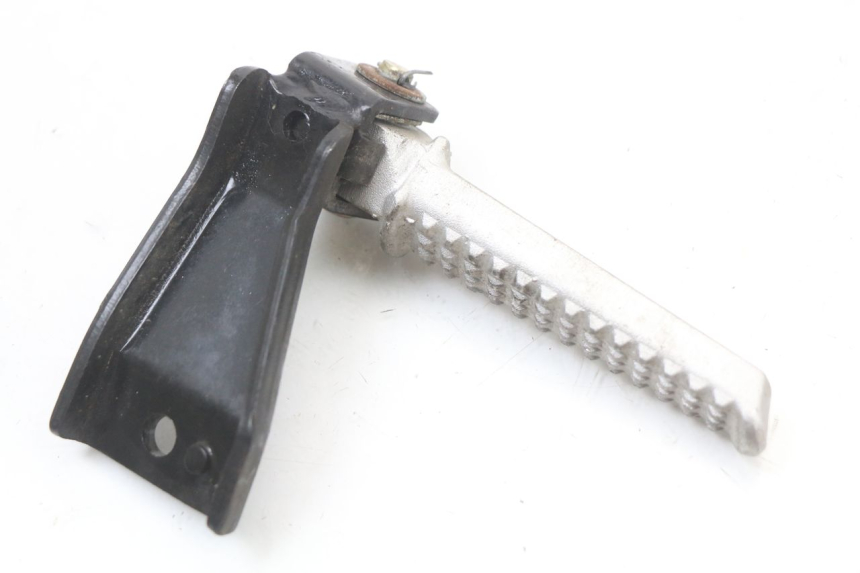 photo de Platina del reposapiés trasero izquierdo DAELIM A-FOUR 2T 50 (2005 - 2012) - Otra perspectiva