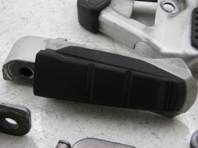 photo de SOPORTE ESTRIBERA TRASERA IZQUIERDA BMW R RS 1150 (2001 - 2005) - Detalle de la pieza