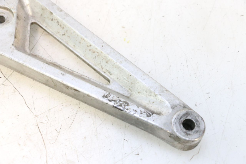 photo de SOPORTE ESTRIBERA TRASERA IZQUIERDA HONDA CB TWO FIFTY 250 (1991 - 2002) - Zoom estado de uso