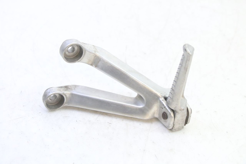 photo de SOPORTE ESTRIBERA TRASERA IZQUIERDA HONDA CBR RR FIREBLADE 900 (1992 - 1994) - Otra perspectiva