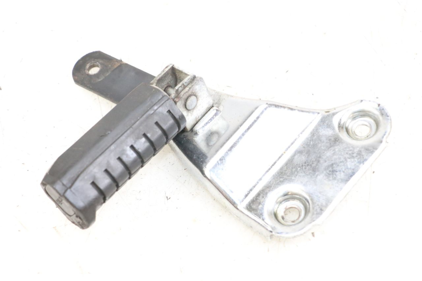 photo de SOPORTE ESTRIBERA TRASERA IZQUIERDA APRILIA CLASSIC 125 (1995 - 2001) - Primer plano técnico