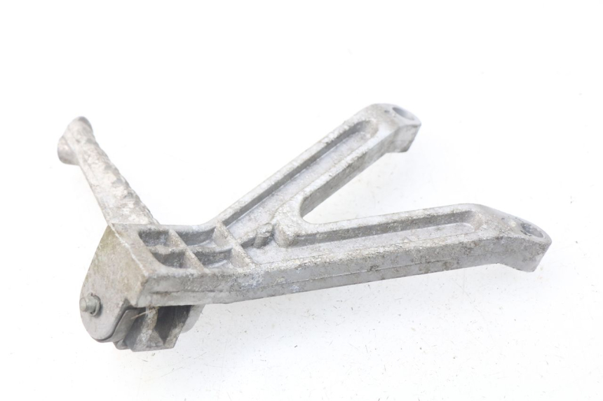 photo de SOPORTE ESTRIBERA TRASERA IZQUIERDA HYOSUNG COMET GTR 125 (2007 - 2014) - Detalles de los puntos de fijación