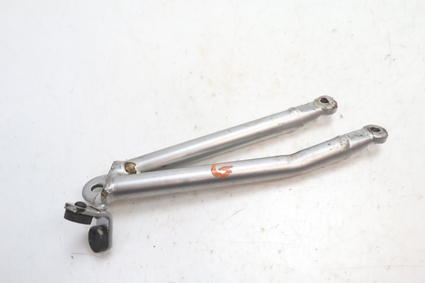 photo de SOPORTE ESTRIBERA TRASERA IZQUIERDA HM HONDA DERAPAGE 50 (2007 - 2009) - Otra perspectiva
