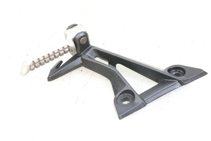 photo de SOPORTE ESTRIBERA TRASERA IZQUIERDA EBROH BRAVO GLE 1 (2020 - 2024) - Detalle de la pieza