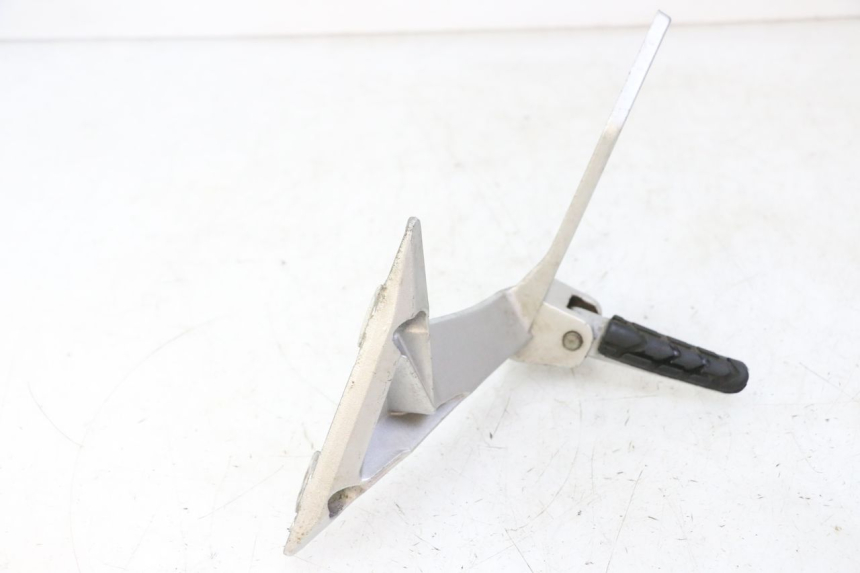 photo de SOPORTE ESTRIBERA TRASERA IZQUIERDA STAHO FH 50 (2018 - 2019) - Zoom estado de uso