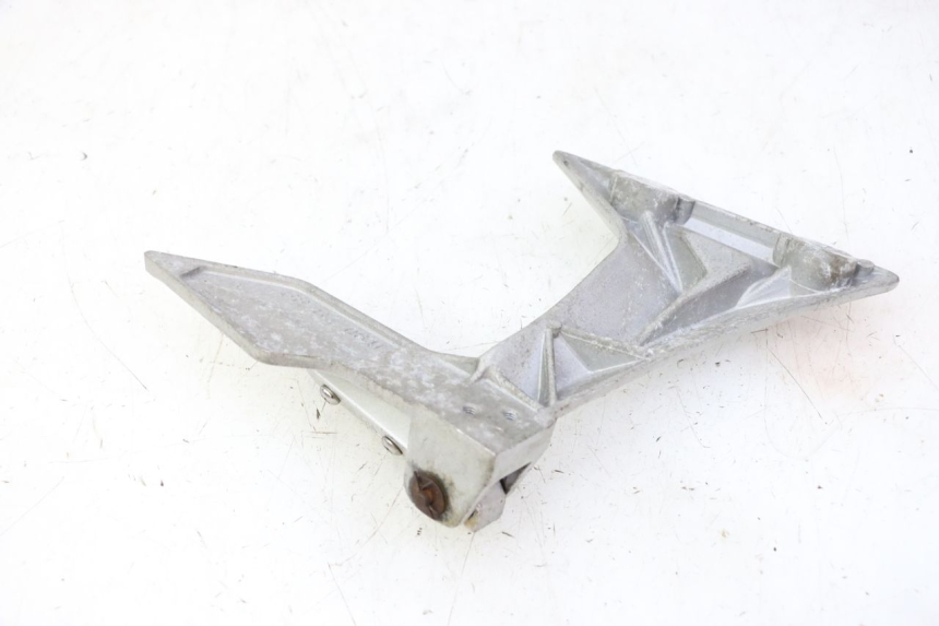 photo de SOPORTE ESTRIBERA TRASERA IZQUIERDA STAHO FH 50 (2018 - 2019) - Primer plano técnico