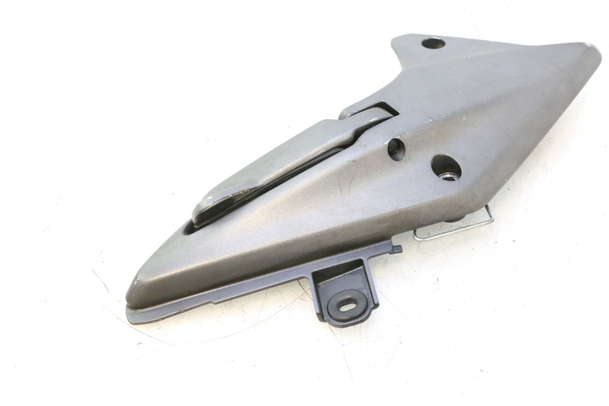 photo de SOPORTE ESTRIBERA TRASERA IZQUIERDA HONDA FJS SILVER WING SILVERWING 400 (2005 - 2008) - Detalles de los puntos de fijación