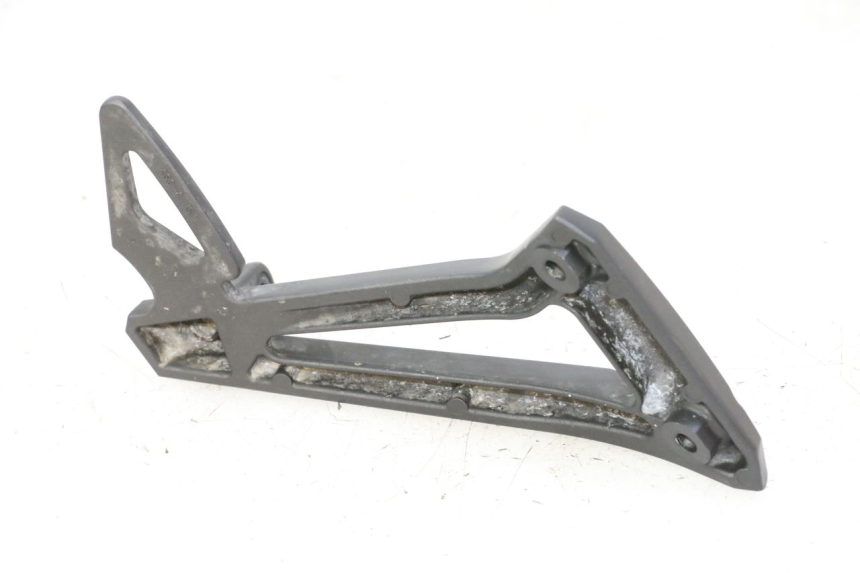 photo de SOPORTE ESTRIBERA TRASERA IZQUIERDA YAMAHA FZ6 FAZER S2 600 (2007 - 2011) - Otra perspectiva