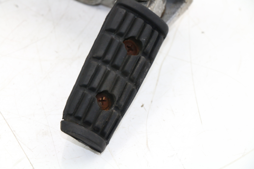 photo de SOPORTE ESTRIBERA TRASERA IZQUIERDA YAMAHA FZX FAZER 750 (1987 - 1998) - Foto de producto adicional