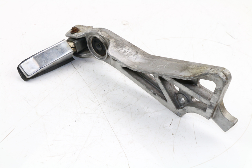 photo de SOPORTE ESTRIBERA TRASERA IZQUIERDA YAMAHA FZX FAZER 750 (1987 - 1998) - Primer plano técnico