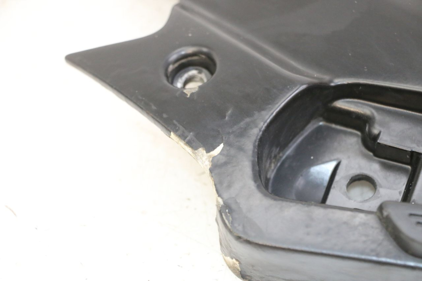 photo de SOPORTE ESTRIBERA TRASERA IZQUIERDA GILERA NEXUS 300 (2008 - 2013) - Detalles de los puntos de fijación