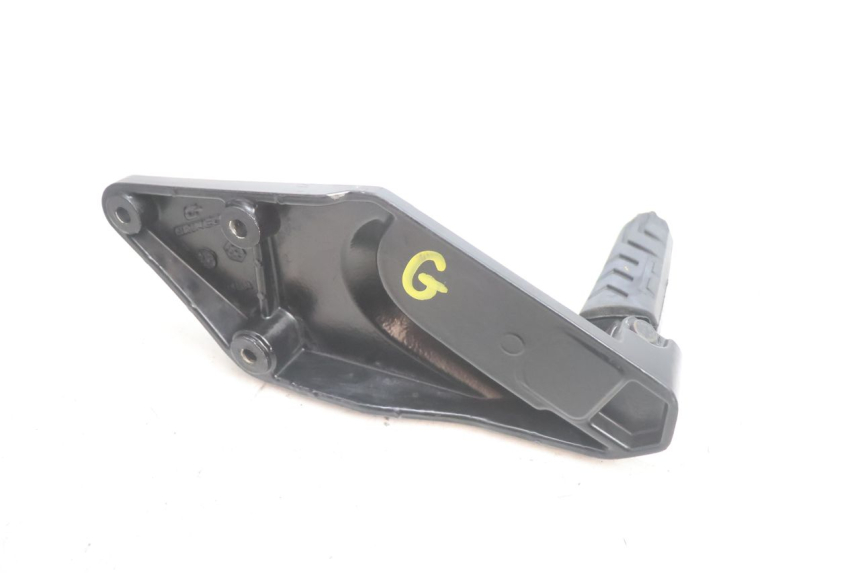 photo de PLACA DE APOYO DEL PIE TRASERO IZQUIERDO GILERA GP 800 (2007 - 2013) - Estado de la superficie y material