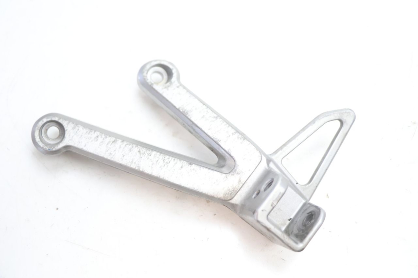 photo de SOPORTE ESTRIBERA TRASERA IZQUIERDA SUZUKI GSF N BANDIT 1200 (2001 - 2005) - Vista principal