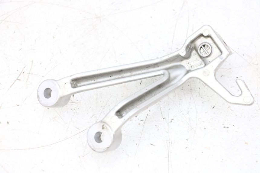 photo de SOPORTE ESTRIBERA TRASERA IZQUIERDA SUZUKI GSXR GSX-R 1000 (2003 - 2004) - Zoom estado de uso