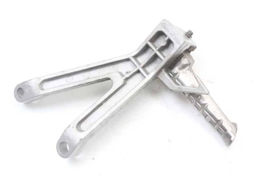 photo de SOPORTE ESTRIBERA TRASERA IZQUIERDA HYOSUNG GTR 125 (2006 - 2008) - Vista general del producto