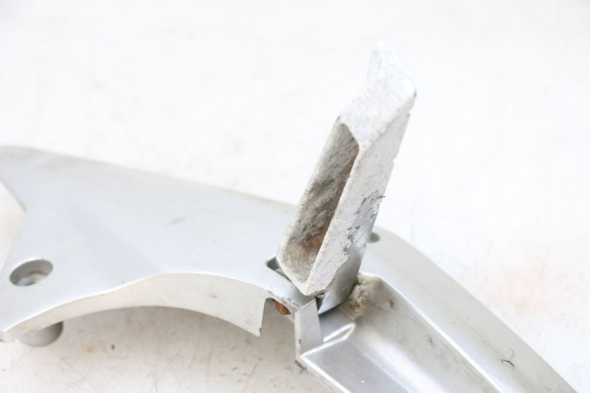 photo de SOPORTE ESTRIBERA TRASERA IZQUIERDA JM MOTORS GTS 125 (2015 - 2019) - Otra perspectiva