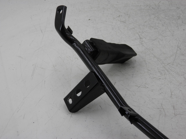 photo de SOPORTE ESTRIBERA TRASERA IZQUIERDA HONDA FES S-WING SWING ABS 125 (2007 - 2015) - Otra perspectiva