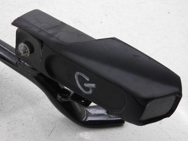 photo de SOPORTE ESTRIBERA TRASERA IZQUIERDA HONDA FES S-WING SWING ABS 125 (2007 - 2015) - Estado de la superficie y material