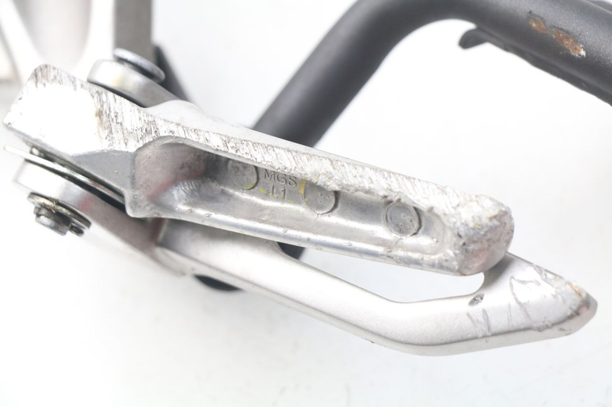 photo de PLATINA APOYA PIE TRASERO IZQUIERDO HONDA INTEGRA NC D 750 (2016 - 2018) - Primer plano técnico