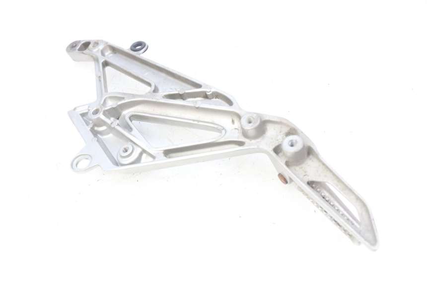 photo de PLATINA APOYA PIE TRASERO IZQUIERDO HONDA INTEGRA NC D 750 (2016 - 2018) - Zoom estado de uso