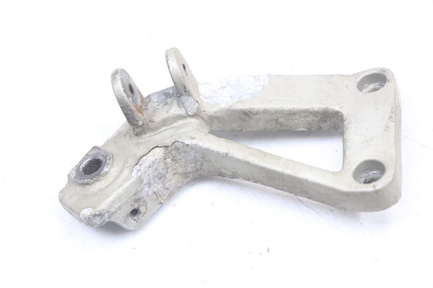 photo de SOPORTE ESTRIBERA TRASERA IZQUIERDA KAWASAKI GTR 1000 (1994 - 2004) - Zoom estado de uso