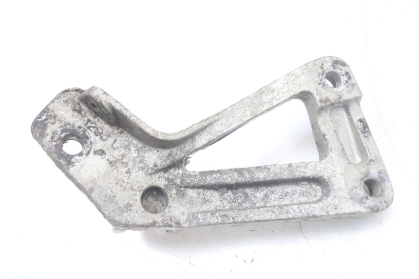 photo de SOPORTE ESTRIBERA TRASERA IZQUIERDA KAWASAKI GTR 1000 (1994 - 2004) - Otra perspectiva